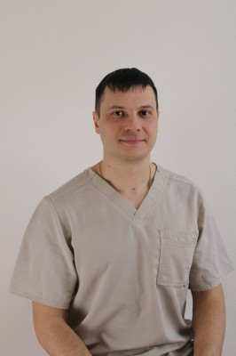 Заведующий отделением-врач-анестезиолог-реаниматолог Зарубин Александр Анатольевич